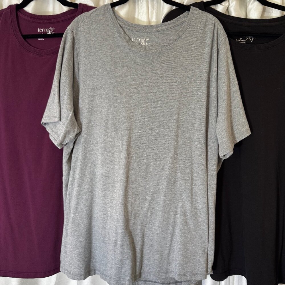 ✨Three Terra & Sky Classic Crewneck T-Shirts – 3X (24W–26W) ✨ - Picture 2 of 6